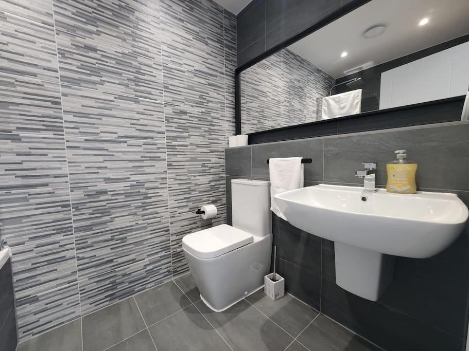 Paradigm Court, Modern 2-Bedroom Apartment F2, אוקספורד מראה חיצוני תמונה